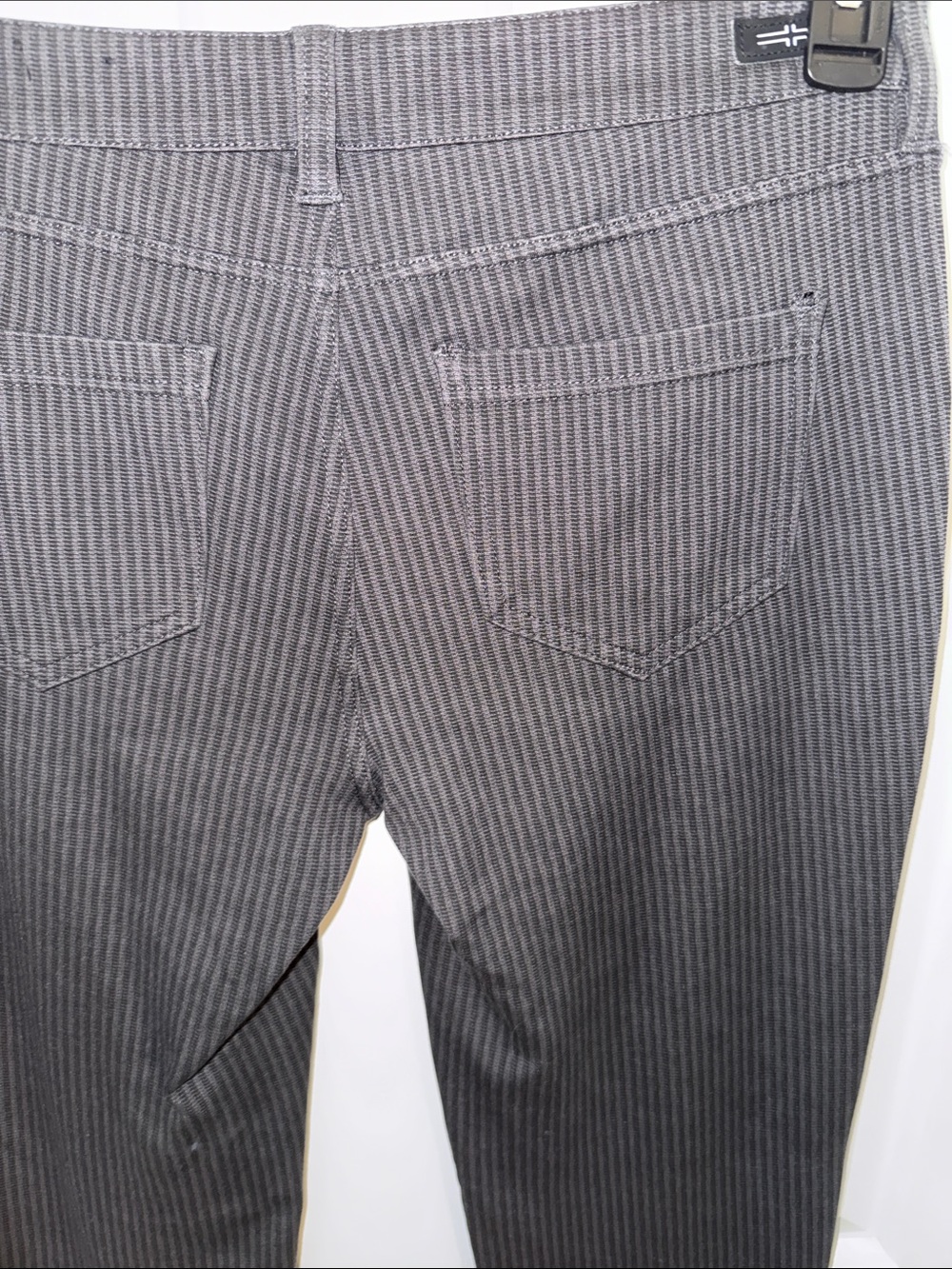 Liverpool Los Angeles Women's Gray Vertical Pinstripe Pants Size 8/29 - Picture 9 of 11